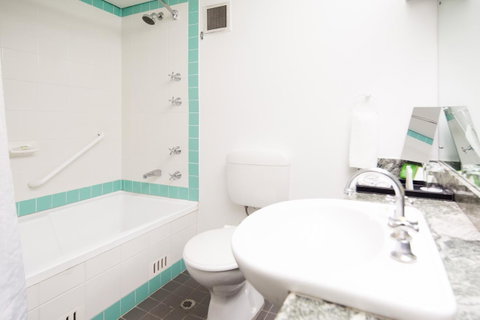 Holiday Inn Parramatta, An IHG Hotel - Accommodation Main Beach 36