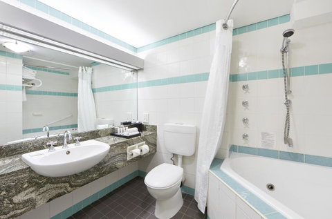 Holiday Inn Parramatta, An IHG Hotel - Accommodation Main Beach 8