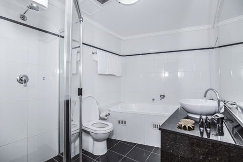 DD Apartments On Kent Street - Accommodation Main Beach 24
