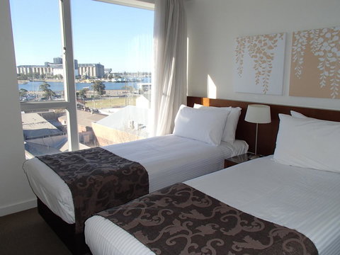Newcastle Central Plaza Apartment Hotel Official - Accommodation Main Beach 6