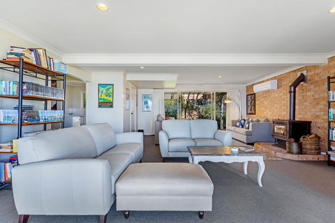 Foreshore Drive, 123, Sandranch - Accommodation Main Beach 3