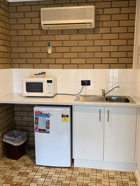 Albury City Motel - Accommodation Main Beach 11
