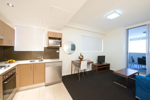 APX World Square - Accommodation Main Beach 1