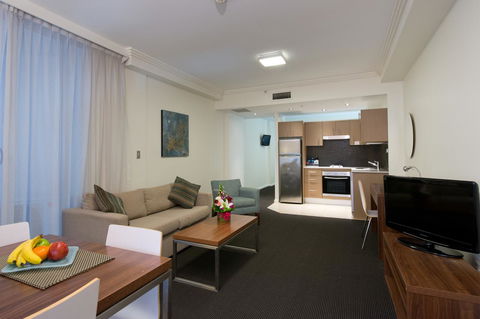 APX World Square - Accommodation Main Beach 2