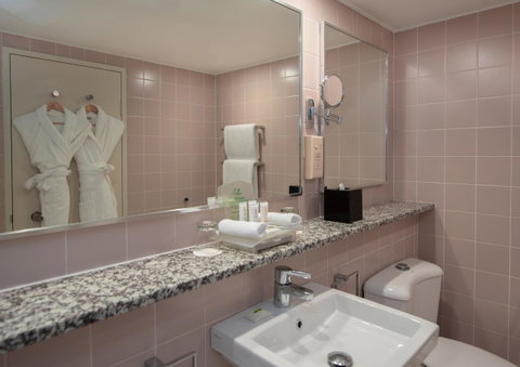 Crowne Plaza Sydney Airport, An IHG Hotel - Accommodation Main Beach 4