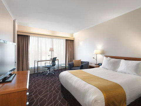 Crowne Plaza Sydney Airport, An IHG Hotel - Accommodation Main Beach 15