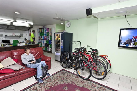790 On George Backpackers - Accommodation Main Beach 28