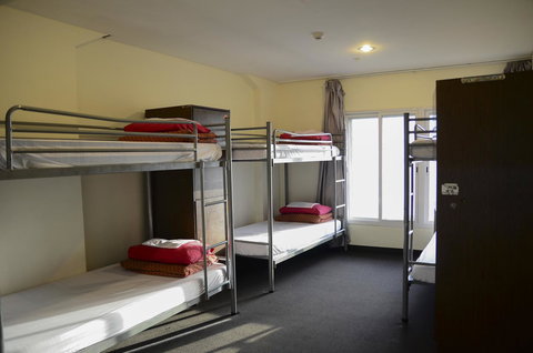 790 On George Backpackers - Accommodation Main Beach 9