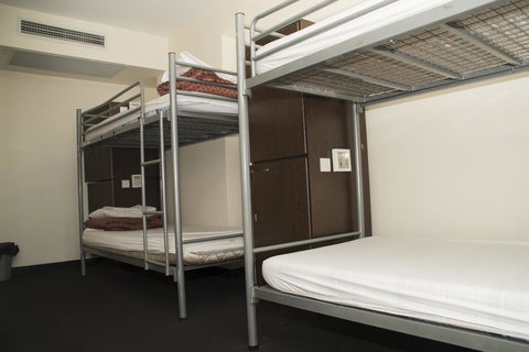 790 On George Backpackers - Accommodation Main Beach 12