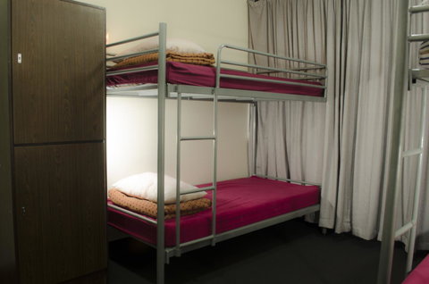790 On George Backpackers - Accommodation Main Beach 13