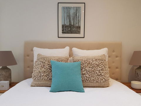 Private Room - Luxury Mosman Home - Accommodation Main Beach 15