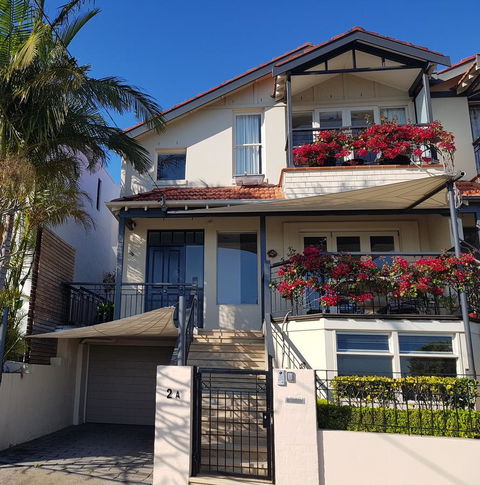 Private Room - Luxury Mosman Home - Accommodation Main Beach 4