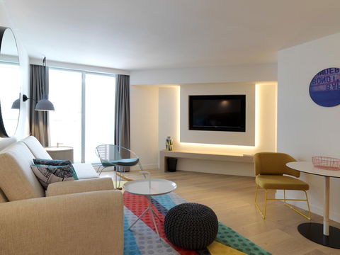 QT Bondi - Accommodation Main Beach 12