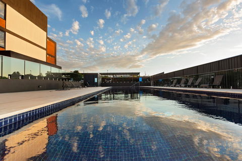 The Penthouse - Accommodation Main Beach 34