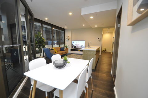 Orange Stay Sydney CBD - Accommodation Main Beach 3