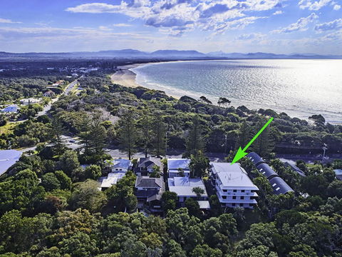 Cape Apartments - Accommodation Main Beach 3