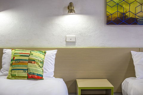 Boomerang Hotel - Accommodation Main Beach 16