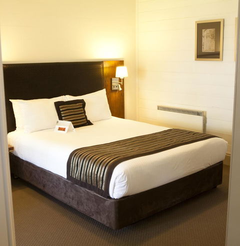 Q Station - Accommodation Main Beach 3