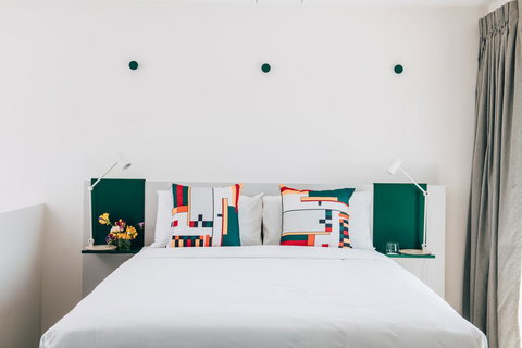 UKO Stanmore - Accommodation Main Beach 0