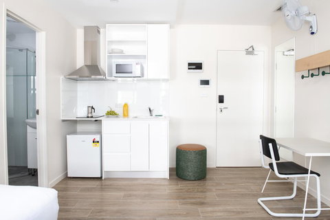 UKO Stanmore - Accommodation Main Beach 4