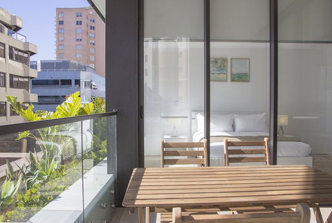 Cozy Apartment With Harbour Bridge View In Bondi - Accommodation Main Beach 6
