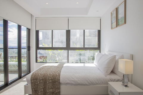 Cozy Apartment With Harbour Bridge View In Bondi - Accommodation Main Beach 5