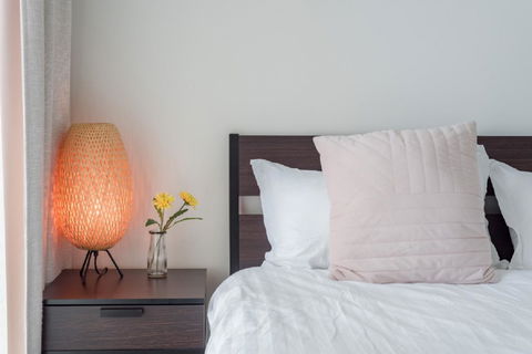 Sydney CBD Modern 2 Bedroom Apartment + Free Car Parking - Accommodation Main Beach 15