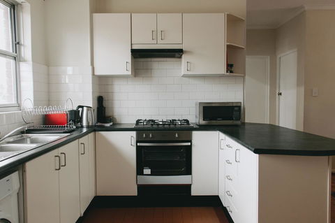 Lotus Stay Manly - Apartment 29B - Accommodation Main Beach 4