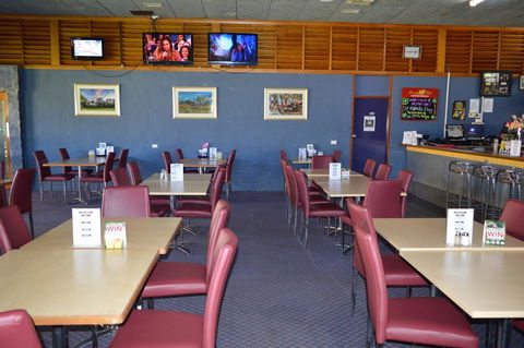 Brolga Hotel Motel - Coleambally - Accommodation Main Beach 15