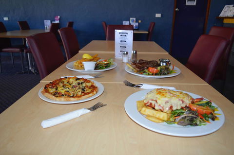 Brolga Hotel Motel - Coleambally - Accommodation Main Beach 28