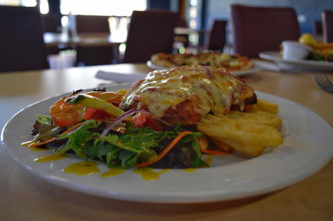 Brolga Hotel Motel - Coleambally - Accommodation Main Beach 25