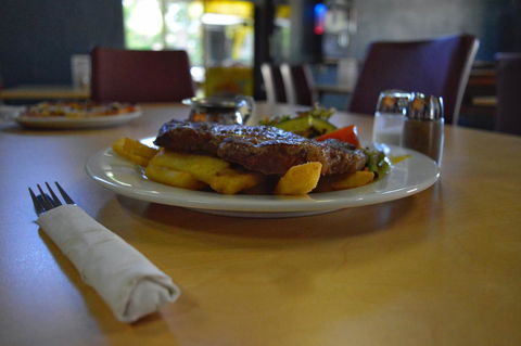 Brolga Hotel Motel - Coleambally - Accommodation Main Beach 24