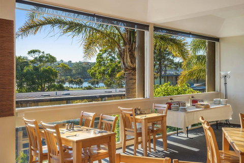 Black Dolphin Resort Motel & Apartments - Accommodation Main Beach 30