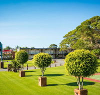 Black Dolphin Resort Motel  Apartments - Accommodation Main Beach