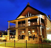 Perry Street Hotel - Accommodation Main Beach