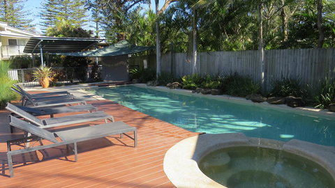 The Byron Beachcomber - Accommodation Main Beach 0