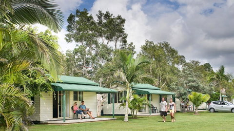 Glen Villa Resort - Accommodation Main Beach 0