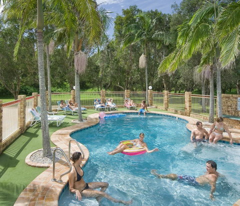 Glen Villa Resort - Accommodation Main Beach 2