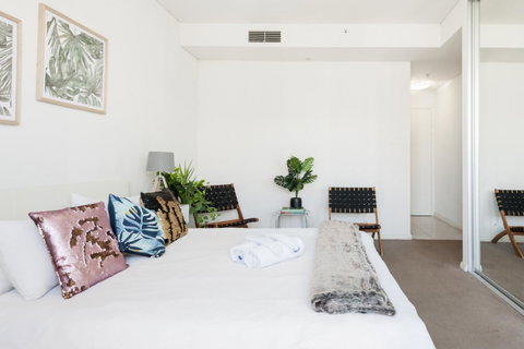 New SilkRoad Apartments Sydney - Accommodation Main Beach 11