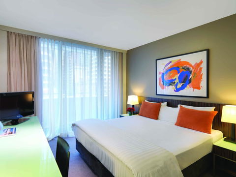 Adina Apartment Hotel Sydney, Darling Harbour - Accommodation Main Beach 12