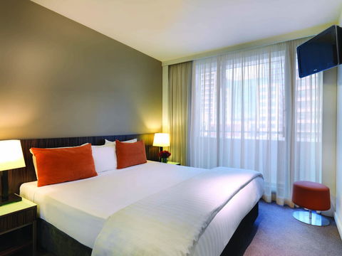 Adina Apartment Hotel Sydney, Darling Harbour - Accommodation Main Beach 6