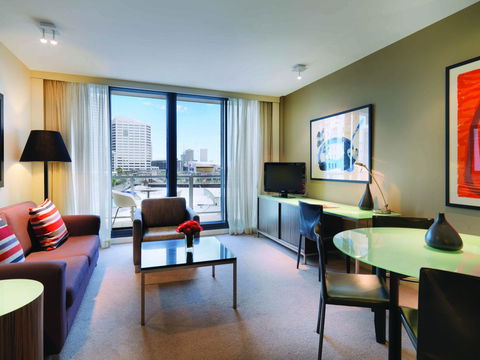 Adina Apartment Hotel Sydney, Darling Harbour - Accommodation Main Beach 7
