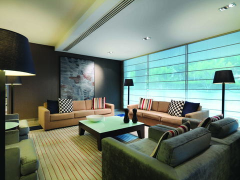 Adina Apartment Hotel Sydney, Darling Harbour - Accommodation Main Beach 17