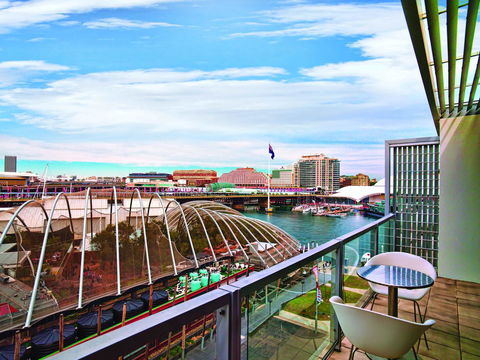 Adina Apartment Hotel Sydney, Darling Harbour - Accommodation Main Beach 13