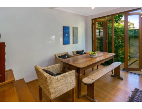North Sydney Historic Whalers Cottage - Accommodation Main Beach 6