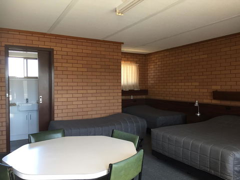 Deniliquin Motel - Accommodation Main Beach 13