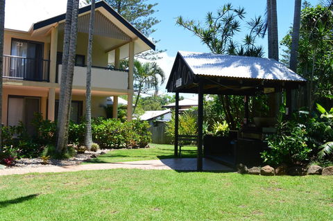 Outrigger Bay - Accommodation Main Beach 10