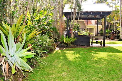 Outrigger Bay - Accommodation Main Beach 14