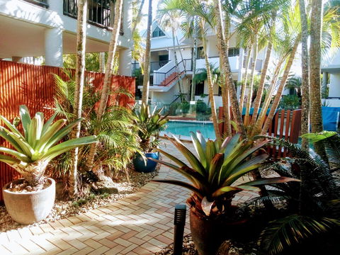 Outrigger Bay - Accommodation Main Beach 0