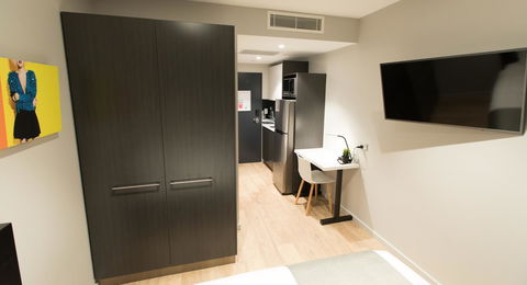 Studio 8 Residences - Adults Only - Accommodation Main Beach 12